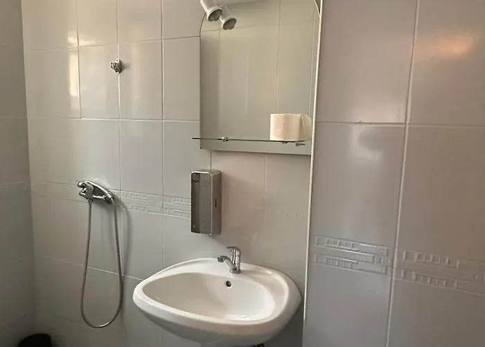 Деревянный коттедж Forest House *