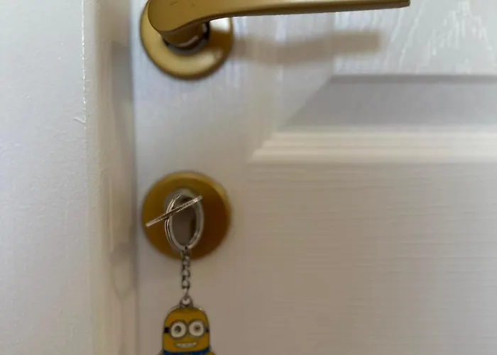 Forest House Деревянный коттедж *