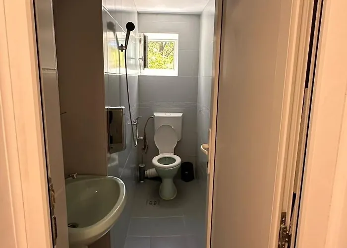 Деревянный коттедж Forest House *